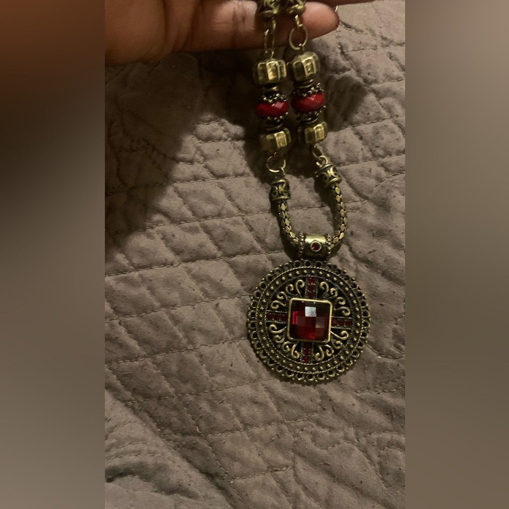 Necklace - Picture 3 of 4